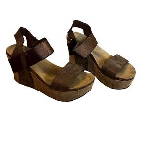 Pierre Dumas wedge sandals
